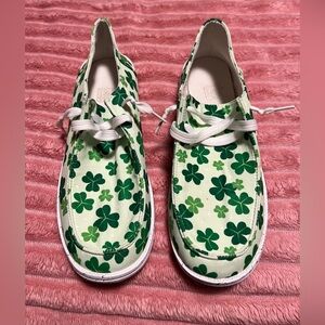 🍀 Lucky Clover Lightweight Casual Shoes
